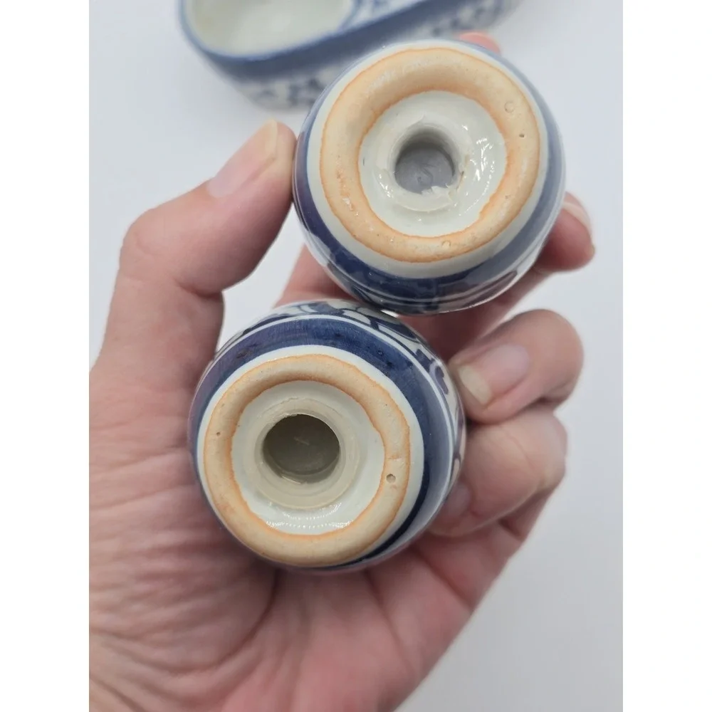 Vintage Ceramic Salt and Pepper‎ Shakers Blue White Egg Shaped in Tray Geometric